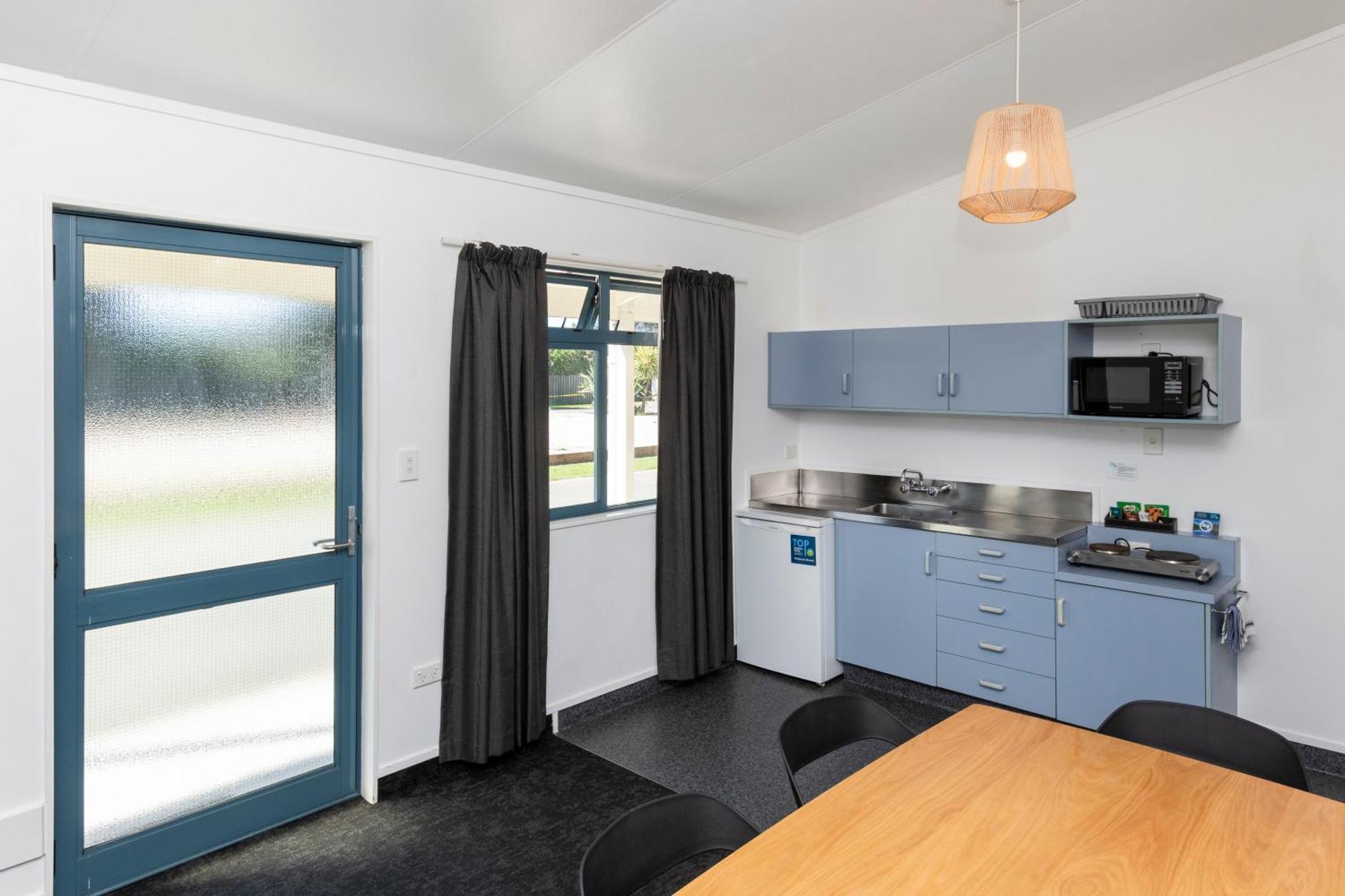 Waikanae Beach Top 10 Holiday Park Gisborne Eksteriør bilde